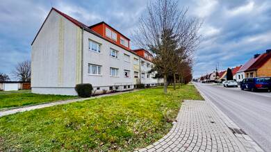 Mehrfamilienhaus zum Kauf 1.100.000 € 83 Zimmer 1.940,2 m² 6.966 m² Grundstück Neundorf Staßfurt 39418