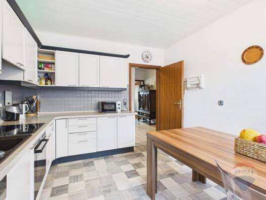 Einfamilienhaus zum Kauf 395.000 € 8 Zimmer 197 m² 764 m² Grundstück frei ab sofort Wilster 25554