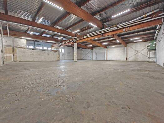 Lagerhalle zur Miete 7 € 700 m² Lagerfläche Geiselbullach Olching 82140