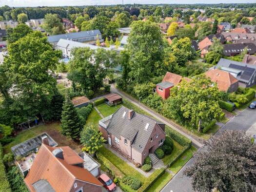 Einfamilienhaus zum Kauf 230.000 € 5 Zimmer 145 m² 789 m² Grundstück Innenstadt Aurich 26603