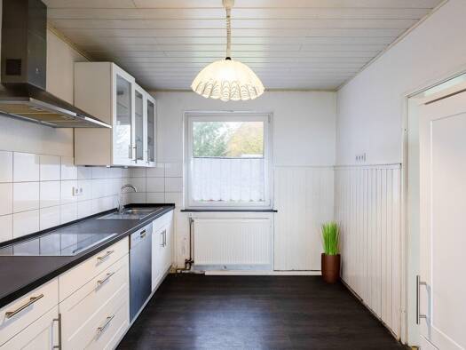 Einfamilienhaus zum Kauf 270.000 € 5 Zimmer 109,4 m² 773 m² Grundstück Herzhorn 25379