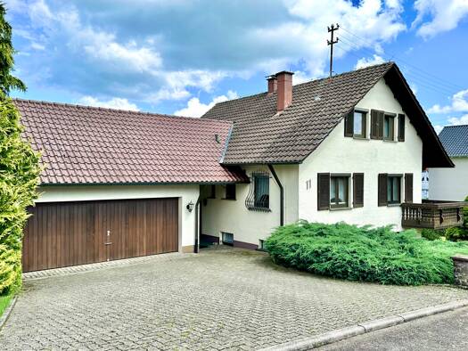 Einfamilienhaus zum Kauf 349.000 € 6 Zimmer 158 m² 1.000 m² Grundstück Marschalkenzimmern Dornhan 72175