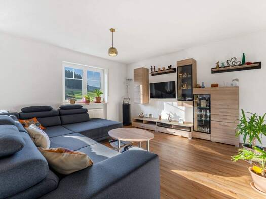 Wohnung zum Kauf 269.000 € 5,5 Zimmer 160 m² Regen Regen 94209