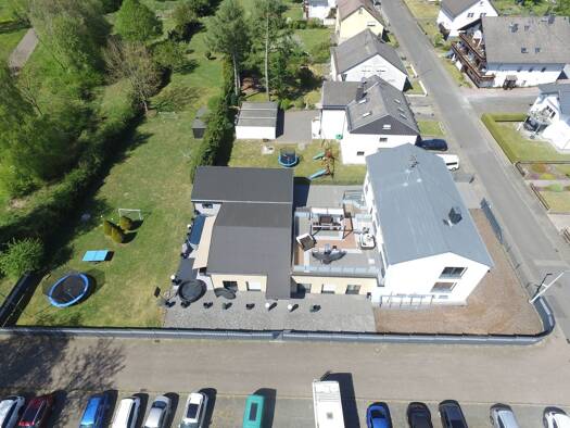Villa zur Miete 4.000 € 11 Zimmer 520 m² 2.000 m² Grundstück frei ab sofort Pottum 56459