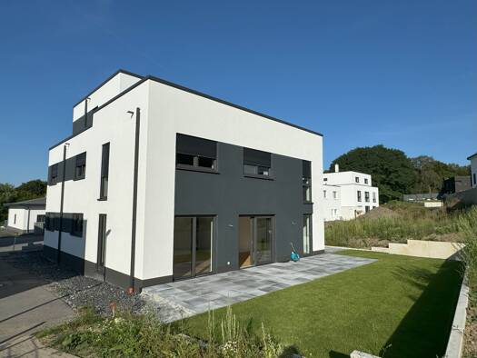 Mehrfamilienhaus zum Kauf 749.000 € 7 Zimmer 259 m² 384 m² Grundstück Moosfelde Arnsberg 59755