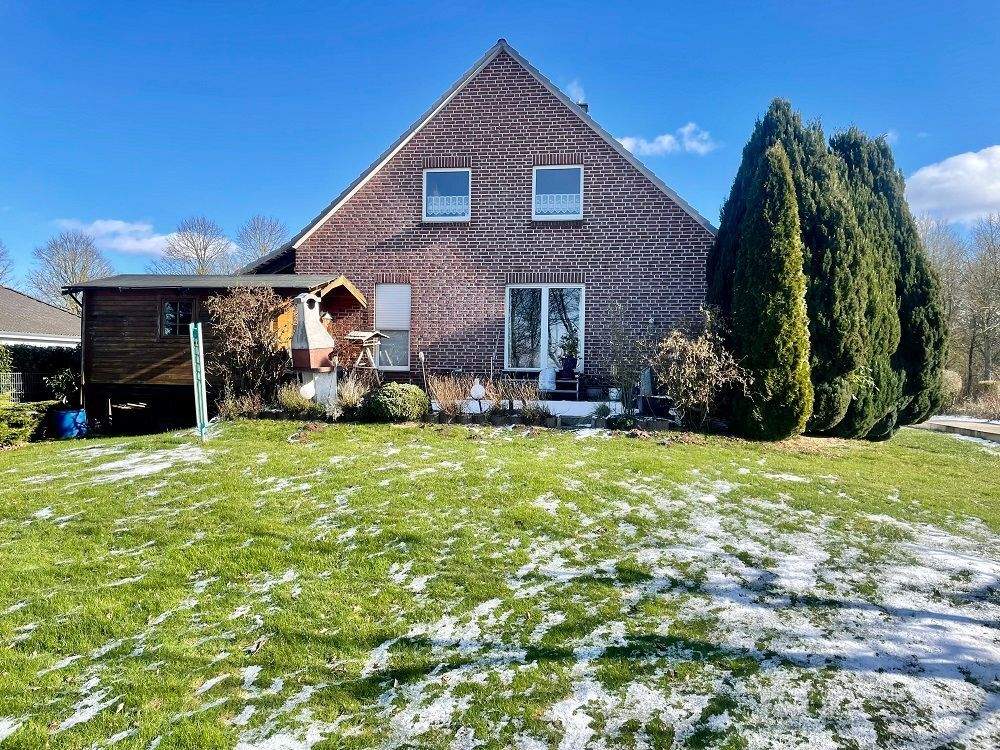 Immobilie in Ratzeburg - Großzügig Wohnen oder Arbeiten auf ca. 300 m² + 1450 m² Grundstück - Bild 0