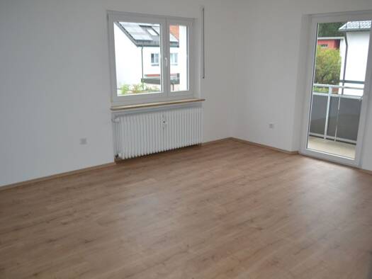 Wohnung zur Miete 950 € 3 Zimmer 80,5 m² Geschoss 1/1 frei ab 01.11.2026 Puschkinstraße 3 Fischbach Nürnberg 90475