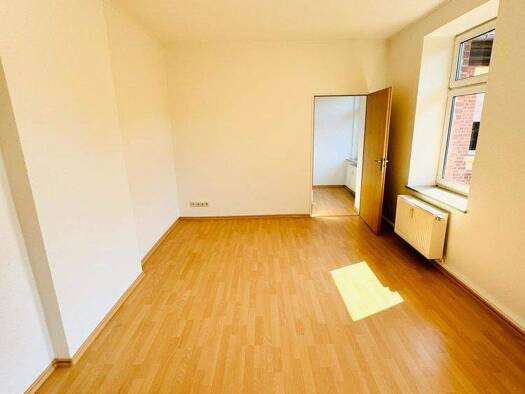 Wohnung zur Miete 313 € 2 Zimmer 57 m² 2. Geschoss Klughardtstraße 3 Innenstadt Dessau 06842