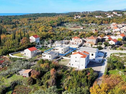 Einfamilienhaus zum Kauf 590.000 € 5 Zimmer 296 m² 400 m² Grundstück Čilipi 20213