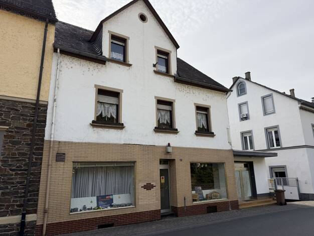 Haus zum Kauf 80.000 € 13 Zimmer 186,1 m² 377 m² Grundstück Karden Treis-Karden 56253