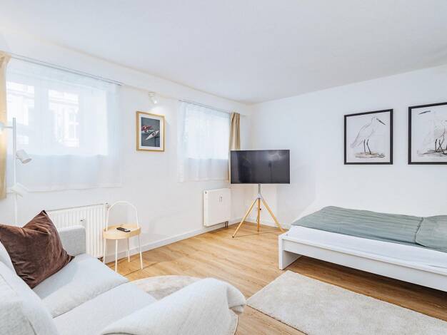 Wohnung zur Miete auf Zeit 1.000 € 2 Zimmer 34 m² frei ab sofort Stadtmitte Rostock 18055