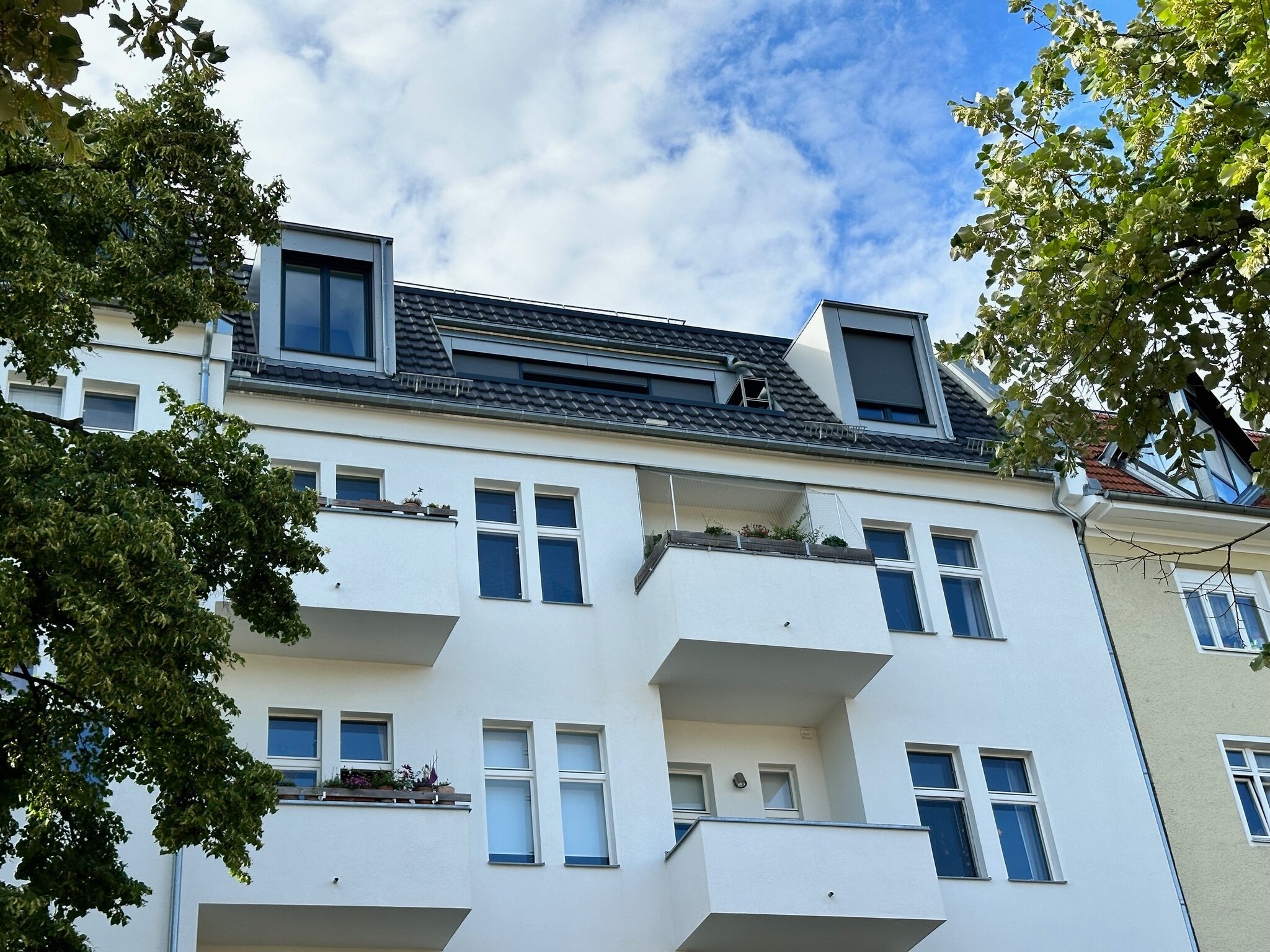 Penthouse zur Miete 2.910 € 4 Zimmer 111 m²<br/>Wohnfläche 4.<br/>Geschoss 01.10.2024<br/>Verfügbarkeit Gardeschützenweg 66 Lichterfelde Berlin 12203