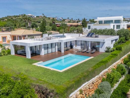 Haus zum Kauf 3.200.000 € 381 m² 1.295 m² Grundstück Odiáxere 8600
