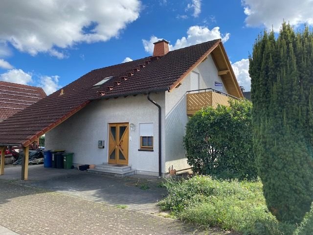 Einfamilienhaus zum Kauf 475.000 € 5 Zimmer 134 m²<br/>Wohnfläche 433 m²<br/>Grundstück ab sofort<br/>Verfügbarkeit Leihgestern Linden 35440