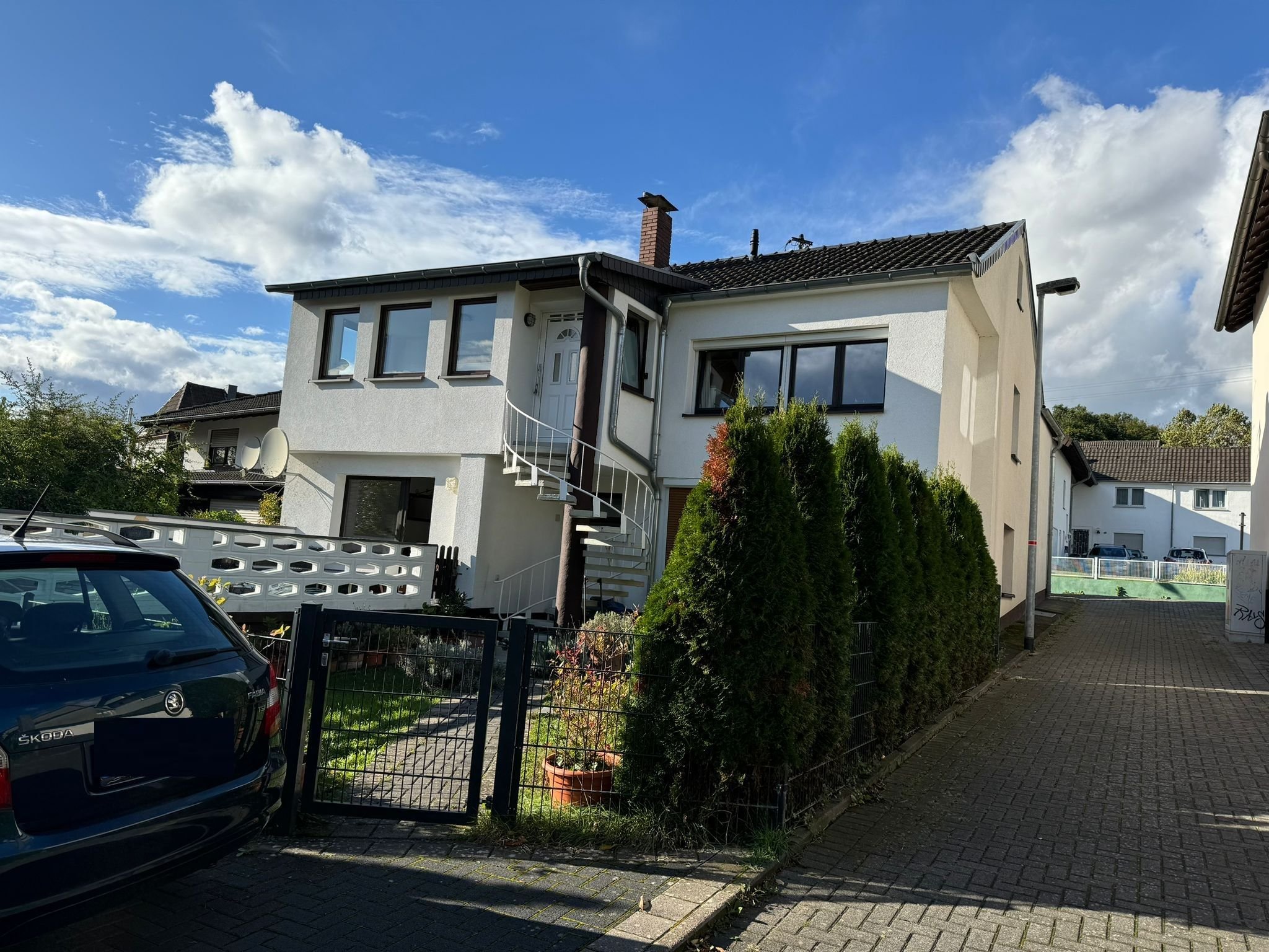 Mehrfamilienhaus zum Kauf 389.000 € 7 Zimmer 164 m²<br/>Wohnfläche 419 m²<br/>Grundstück Thomasberg Königswinter 53639