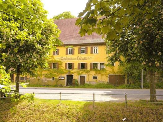 Haus zum Kauf 248.000 € 325 m² 671 m² Grundstück Nitzenhäuser Strasse 3 Buchenbach Mulfingen 74673