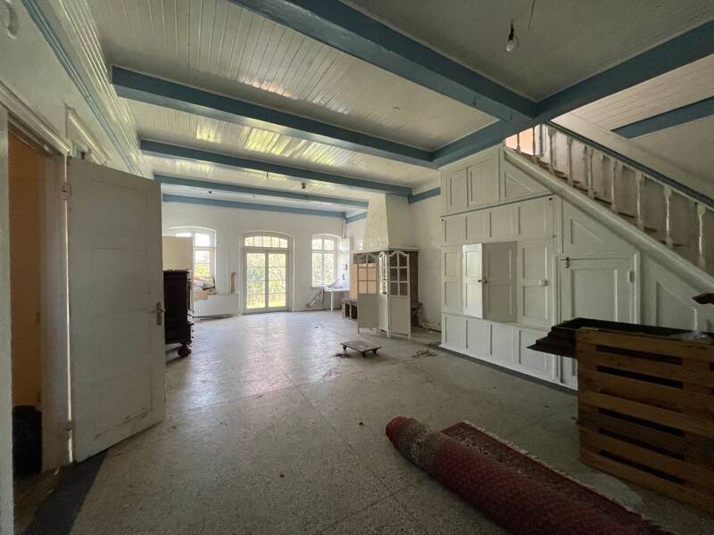 Property thumbnail 10