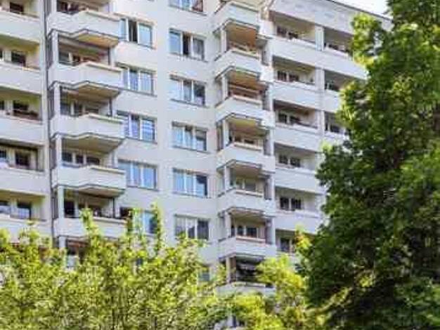 Wohnung zur Miete 618 € 3 Zimmer 80,3 m² 8. Geschoss frei ab 31.10.2026 Berzdorfer Straße 10 Prohlis-Nord Dresden 01239