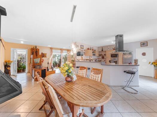 Haus zum Kauf 370.000 € 170 m² 845 m² Grundstück Givry 71640