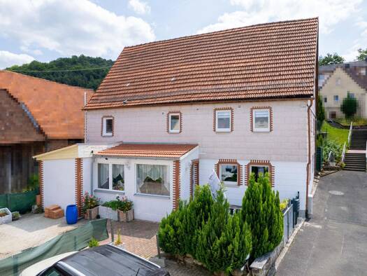 Mehrfamilienhaus zum Kauf 240.000 € 8 Zimmer 155 m² 595 m² Grundstück Winkels Bad Kissingen 97688