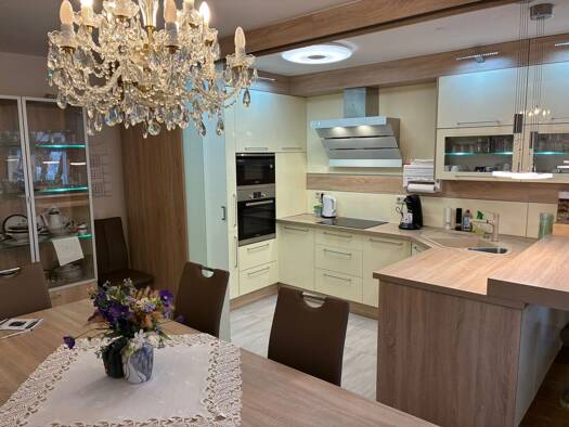 Wohnung zur Miete 1.590 € 4 Zimmer 120 m² Geschoss 2/5 frei ab 01.05.2026 Waldstadt Karlsruhe 76139