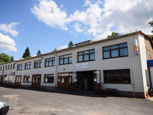 Bürofläche zur Miete 700 € 2,5 Zimmer 157 m² Bürofläche Suhl 98527