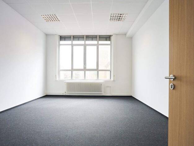 Bürofläche zur Miete 439 € 26,3 m² Bürofläche Carl-Reuther-Straße 1 Waldhof Mannheim 68305