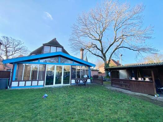 Wohn- und Geschäftshaus zum Kauf als Kapitalanlage geeignet 499.000 € 6 Zimmer 200 m² 1.360 m² Grundstück Wunstorf / Luthe 31515