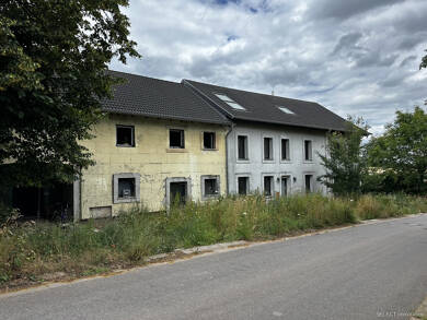 Haus zum Kauf 349.000 € 12 Zimmer 580 m² 2.583 m² Grundstück Eft-Hellendorf Perl / Eft-Hellendorf 66706