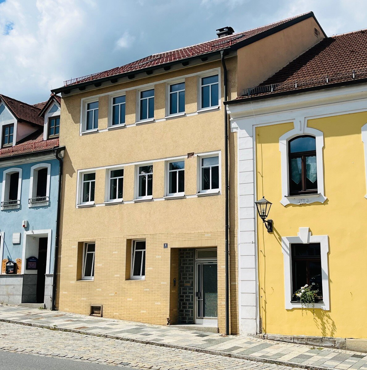 Wohnung zum Kauf 229.000 € 3 Zimmer 105,9 m²<br/>Wohnfläche 1.<br/>Geschoss Eschenbach Eschenbach in der Oberpfalz 92676