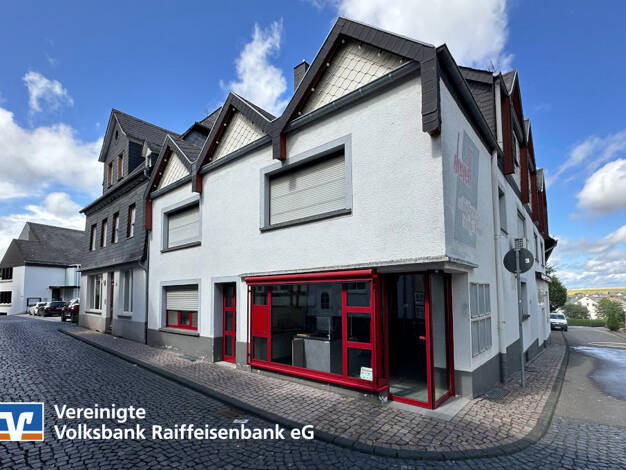 Wohn- und Geschäftshaus zum Kauf als Kapitalanlage geeignet 269.000 € 17 Zimmer 278 m² 179 m² Grundstück Kastellaun 56288