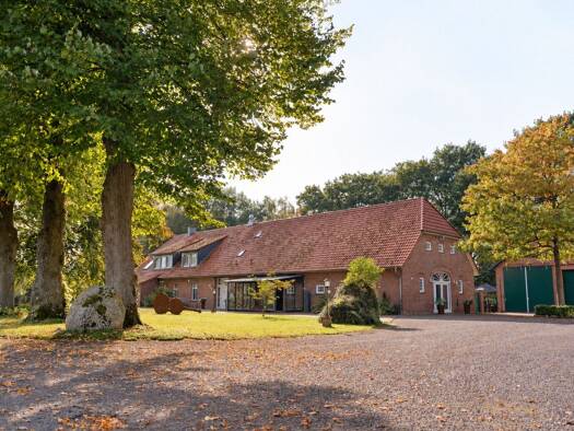 Bauernhaus zum Kauf provisionsfrei 1.699.000 € 6 Zimmer 303 m² 29.079 m² Grundstück Rhade Dötlingen 27801