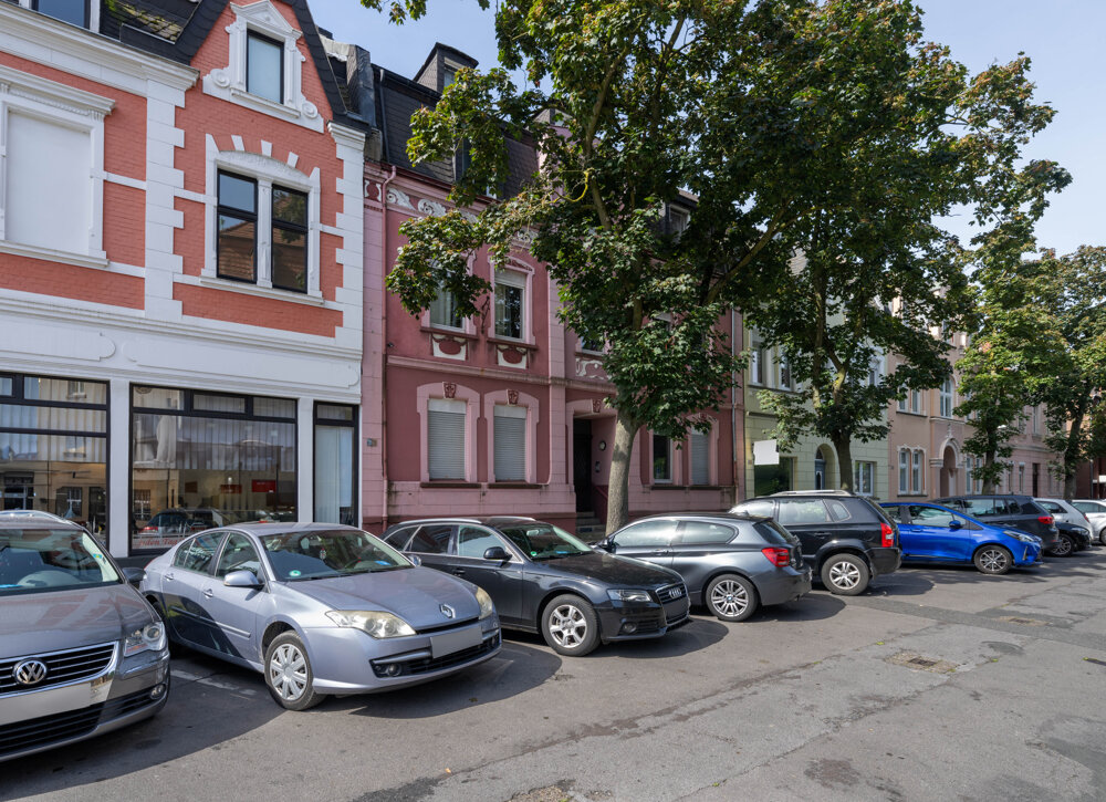 Haus zum Kauf 460.000 € 10 Zimmer 330 m²<br/>Wohnfläche 224 m²<br/>Grundstück Brambauer Lünen 44536