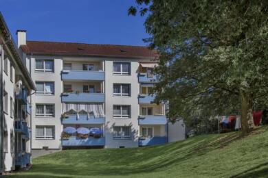 Wohnung zur Miete 569 € 4 Zimmer 76,4 m² 3. Geschoss frei ab 29.05.2025 Martin-Luther-Straße 61 Innenstadt Detmold 32756