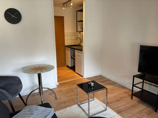 Wohnung zur Miete 495 € 2 Zimmer 35 m² 2. Geschoss frei ab sofort Unterfarrnbacher Straße 169 Unterfarrnbach Fürth 90766