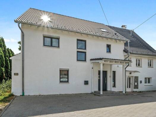 Einfamilienhaus zum Kauf provisionsfrei 569.000 € 8 Zimmer 302,2 m² 4.359 m² Grundstück Liptingen Emmingen-Liptingen 78576