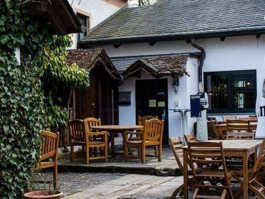 Haus zum Kauf 745.000 € 20 Zimmer 550 m² 8.500 m² Grundstück frei ab sofort Arzbach 56337