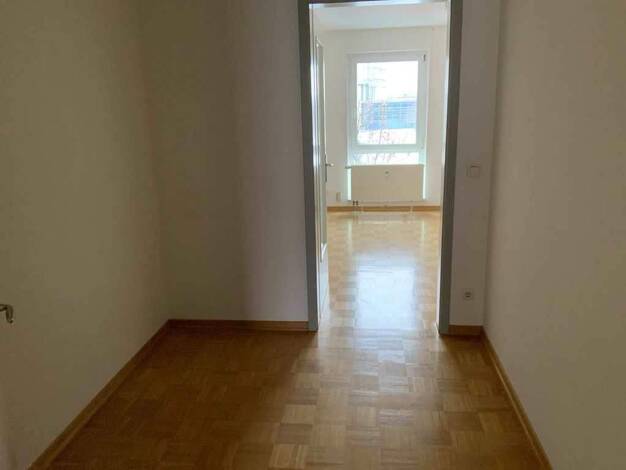 Wohnung zur Miete 737 € 3 Zimmer 81,6 m² 3. Geschoss frei ab 15.04.2026 Fichtestr. 66 Südvorstadt Leipzig 04275