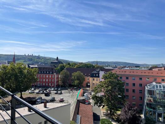 Wohnung zur Miete 1.950 € 5,5 Zimmer 150 m² Geschoss 3/5 frei ab 01.10.2026 Altstadt Würzburg 97070