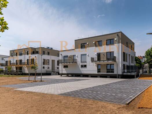 Penthouse zum Kauf - Erstbezug 472.900 € 3 Zimmer 104 m² Geschoss 3/3 frei ab sofort Burgsolms Solms 35606