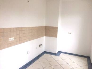 Wohnung zur Miete 380 € 3 Zimmer 73 m² 1. Geschoss frei ab sofort Waldheim Waldheim 04736