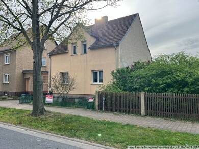 Einfamilienhaus zum Kauf 87.500 € 126 m² 1.366 m² Grundstück Falkenberg Falkenberg/Elster 04895
