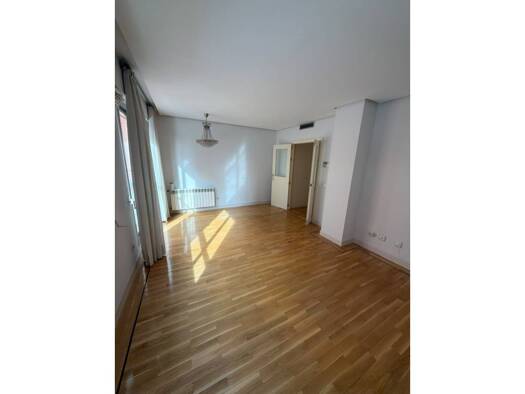 Penthouse zur Miete 2.600 € 2 Zimmer 118 m² 5. Geschoss Madrid 28007