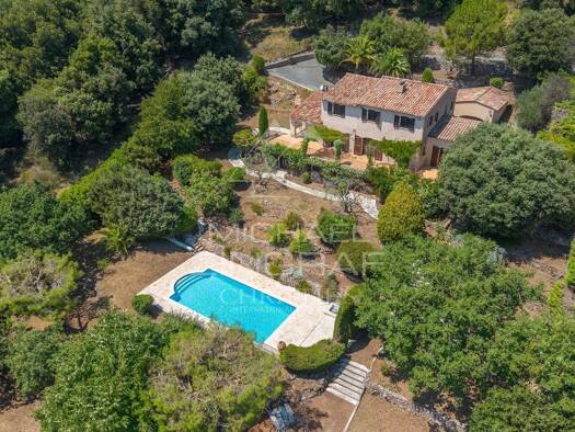 Haus zum Kauf 1.272.000 € 218 m² 3.050 m² Grundstück Le Tignet 06530