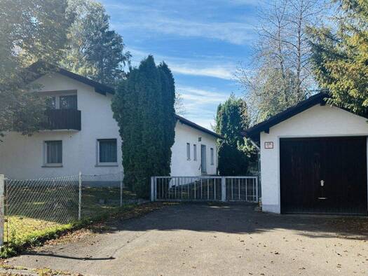 Einfamilienhaus zum Kauf 549.000 € 7 Zimmer 114 m² 1.076 m² Grundstück frei ab sofort Tuttlingen 78532