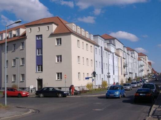 Wohnung zum Kauf 95.000 € 3 Zimmer 82,2 m² EG Ulrich-von-Hutten-Straße 1 Eisenach 54298