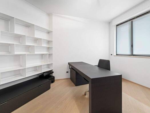 Penthouse zum Kauf 3.500.000 € 9 Zimmer 368 m² 5 Geschosse frei ab sofort Campione d'Italia 22061