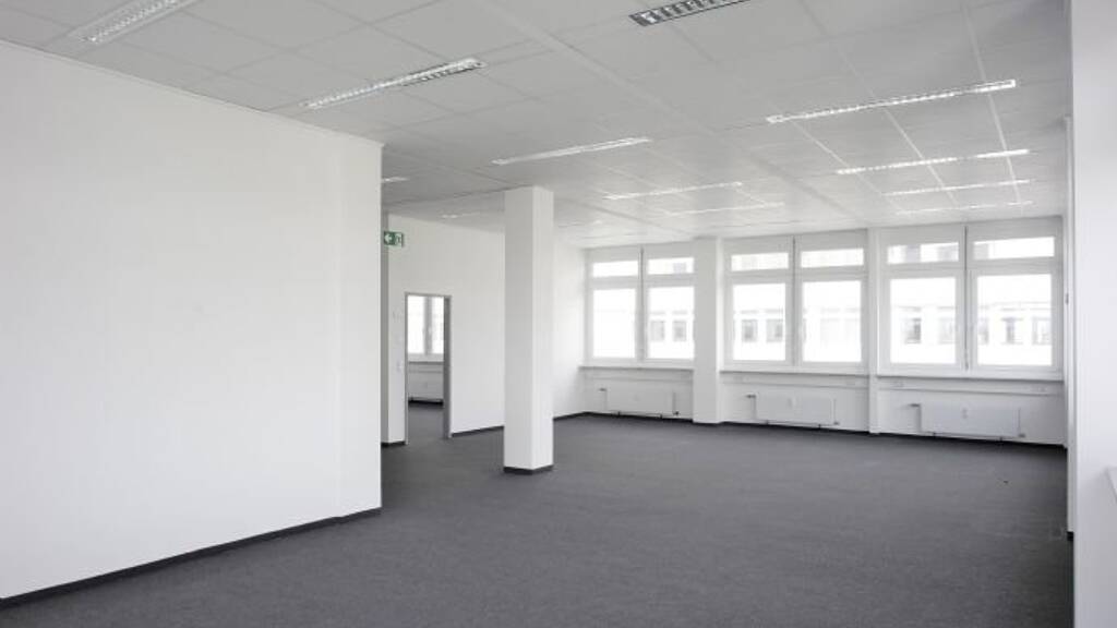 Bürofläche zur Miete provisionsfrei 14 Zimmer 600 m² Bürofläche teilbar von 300 m² bis 600 m² Industriegebiet Konstanz 78467