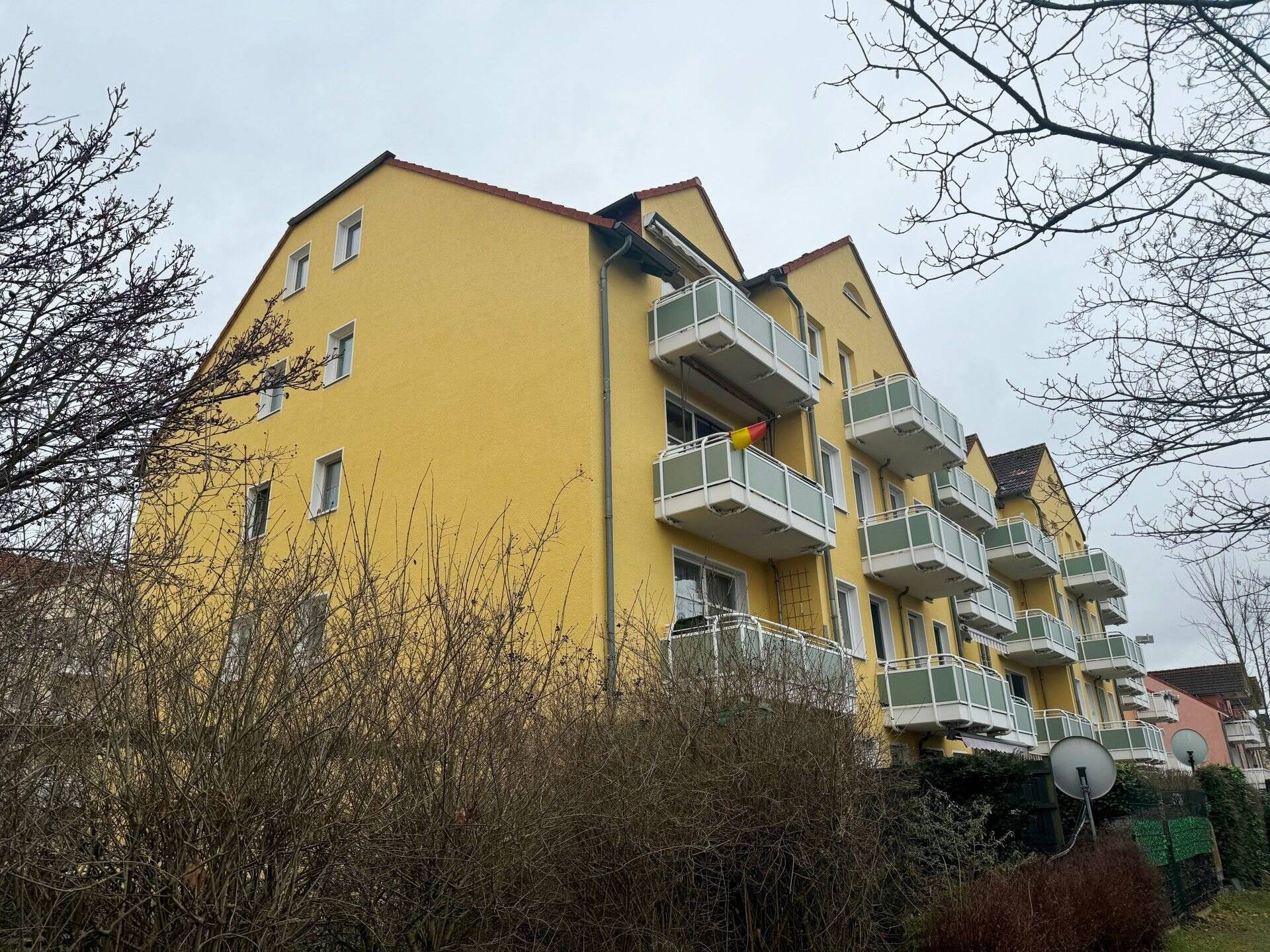 Property thumbnail 2