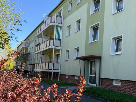 Wohnung zur Miete 335 € 2 Zimmer 50,8 m² frei ab sofort Joliot-Curie-Straße 8 Wilkau-Haßlau Wilkau-Haßlau 08112